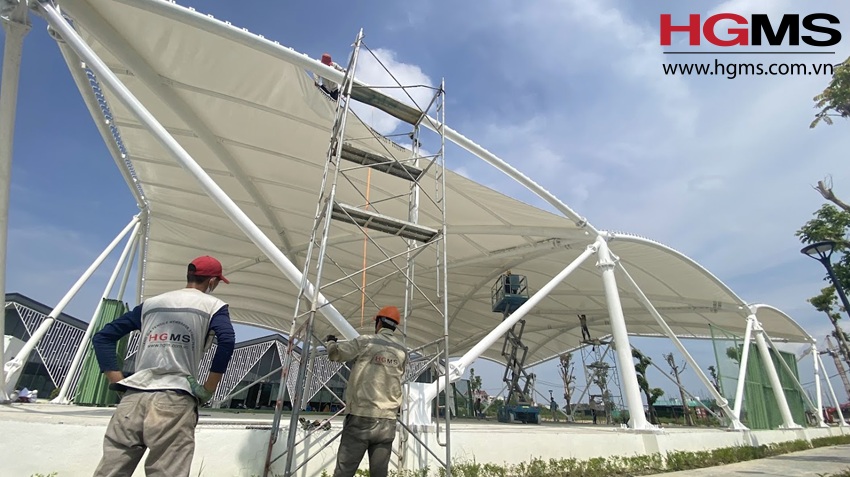 mái che sân Pickleball, mái che sân Pickleball PVDF, mái bạt căng Pickleball, mái che sân thể thao, mái che Pickleball Nghệ An, mái che sân Pickleball TP Vinh, bạt căng PVDF, HGMS mái che Pickleball.